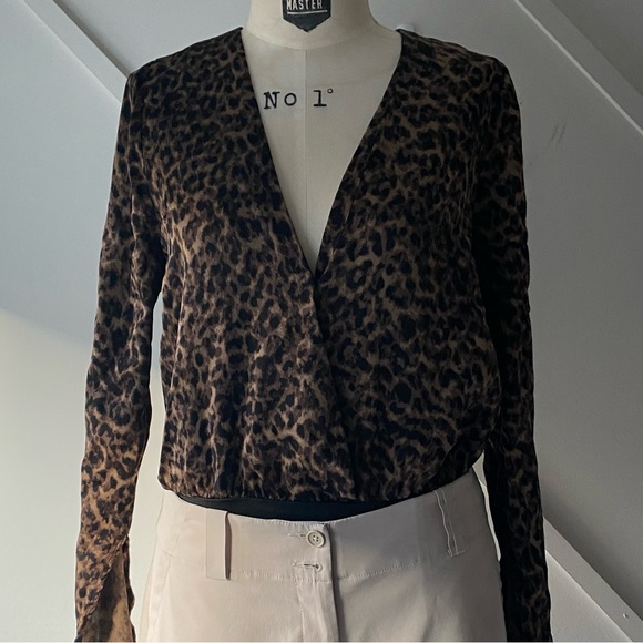 Good American Satin Wrap Bodysuit Leopard Print - Size 0 (XS) - Picture 3 of 14